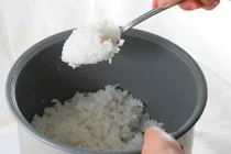 Không muốn bị bệnh, tuyệt đối không hâm lại thức ăn này