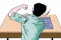 Đau vai gáy: dấu hiệu cảnh báo nguy hiểm của bệnh gì?