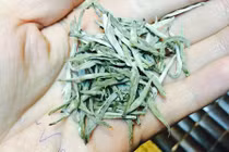 Khiếp hồn đại gia Việt sẵn lòng chi trăm triệu mua trà chơi Tết