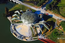 Trung Quốc: Xuất hiện tòa nhà hình cua khổng lồ hệt như thật