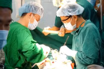 Cứu sống nạn nhân vỡ tim trong đêm