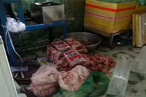 Hãi hùng cảnh rửa lòng bò bằng hóa chất phục vụ khách