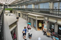 Biến trung tâm thương mại cổ xưa nhất nước Mỹ thành chung cư mini