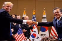  Tổng thống Trump bất ngờ muốn “xây dựng hòa bình” với Triều Tiên