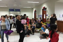 Nắng nóng liên tục, đề phòng trẻ nhỏ, người già nhập viện 