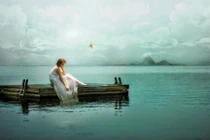 Phía sau cô đơn, luôn có anh đứng chờ