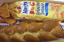 Bánh mì siêu đắt giá 250.000 đồng ở Hà Nội có gì hay?