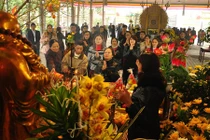 Đến chùa cúng, sắm lễ khấn thế nào để “mọi việc như ý nguyện“?