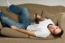 Mải mê nhậu nhẹt tất niên, coi chừng mất vợ như chơi