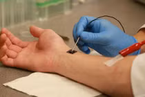 Bước tiến y học: Phát minh con chip công nghệ nano tái tạo tế bào