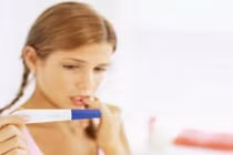  Có nên tự kiểm tra viêm âm đạo bằng que thử?