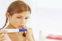  Có nên tự kiểm tra viêm âm đạo bằng que thử?