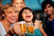 Kiểu uống bia sai chí mạng nhưng nhiều người mắc