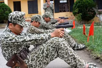 Kinh ngạc sức khỏe của chiến sĩ Đặc công Việt Nam