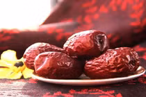 Học cách dưỡng sinh bằng táo đỏ của bậc thầy Đông y 97 tuổi