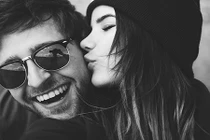 Đàn ông có tướng mạo này, ắt chung tình nhất thế gian