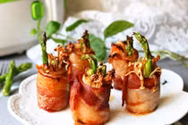 Trời lạnh đổi vị bằng thịt xông khói cuộn tôm thơm lừng