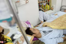 Gần 60.000 người mắc sốt xuất huyết, Bộ Y tế họp khẩn