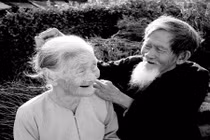 Những chuyện tình cảm động khiến bạn tin vào tình yêu đích thực