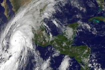 Siêu bão lịch sử Patricia đổ bộ Mexico, đe dọa hàng triệu người