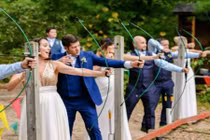 10 phong tục cưới xin kỳ quặc nhất quả đất