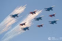 Video: Diễn tập không quân quy mô mừng Ngày Chiến thắng 9/5