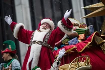 Bất ngờ diện mạo của ông già Noel trên khắp thế giới