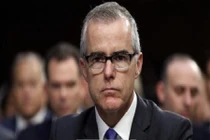 Mỹ sa thải nhân vật số 2 của FBI