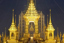 Cận cảnh Đài hóa thân Hoàng gia tưởng nhớ Vua Thái Lan Bhumibol