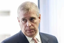 Hoàng tử Andrew thôi nghĩa vụ Hoàng gia Anh sau bê bối tỷ phú ấu dâm