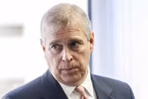 Hoàng tử Andrew thôi nghĩa vụ Hoàng gia Anh sau bê bối tỷ phú ấu dâm