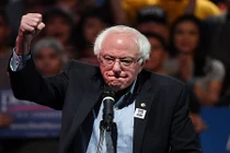 Ứng viên Tổng thống Mỹ “hiến kế” dập tắt bạo lực súng đạn