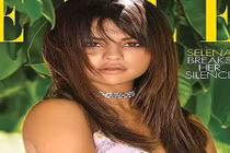 Sau ồn ào gặp gỡ trai lạ, Selena Gomez vô tư trêu đùa bạn ngoài phố