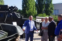 Ngán ngẩm Nga, Ấn Độ tìm đến Ukraine mua xe bọc thép