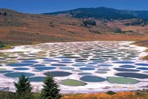 Khám phá những địa điểm kỳ lạ nhất hành tinh 