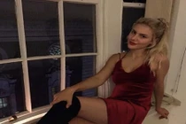 Thiếu nữ có sáu "bố nuôi" và sự thật khiến ai cũng ngỡ ngàng