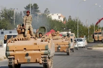 Syria bất ngờ điều quân, chuẩn bị "đối đầu" Thổ Nhĩ Kỳ