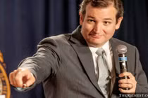 Các chính trị gia hàng đầu nước Mỹ giàu có cỡ nào?