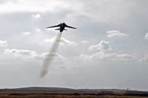 Phiến quân IS bắn hạ chiến đấu cơ Syria gần Damascus?