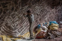 Nhọc nhằn cuộc sống của những thợ muối cuối cùng ở Ma-rốc