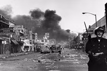 Loạt ảnh vụ bạo loạn kinh hoàng tại Detroit năm 1967