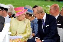 Chuyên gia ngôn ngữ “giải mã” tình cảm của Nữ hoàng Anh