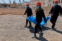 Rùng mình hố chôn tập thể hơn 800 dân thường tại Raqqa