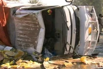 Tai nạn xe buýt ở Pakistan, hơn 50 người thương vong