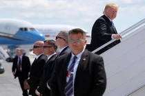 Loạt hình ảnh cực ngầu về mật vụ Mỹ bảo vệ ông Trump