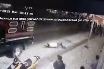 Thất hứa, Thị trưởng Mexico bị dân kéo lê trên đường