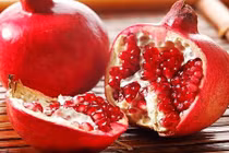 Môi hồng tự nhiên cấp tốc chỉ với 3 nguyên liệu nhà nào cũng có! 