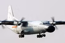 Rơi máy bay quân sự Trung Quốc, 12 người tử nạn