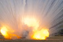 Liên quân Mỹ không kích Syria bằng bom phốt pho trắng?