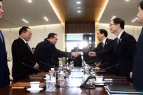 Tổng thống Mỹ-Hàn điện đàm khẩn sau hội đàm liên Triều